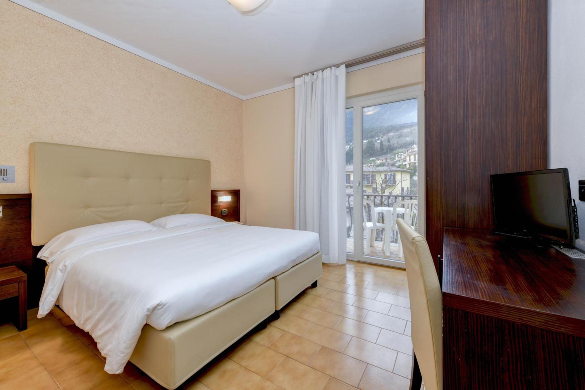 Hotel Bellavista Tignale Zewnętrze zdjęcie